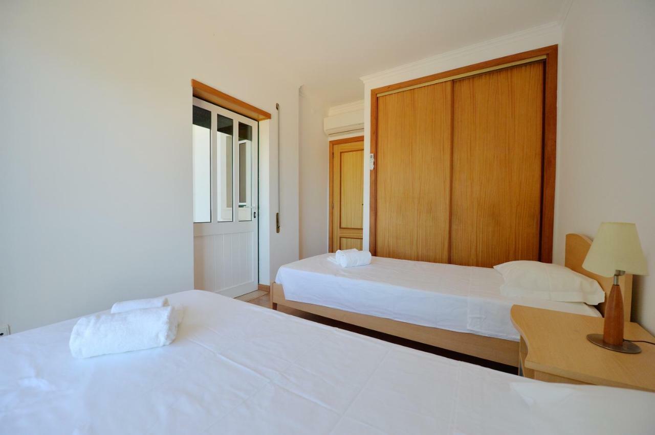 Townhouse Next To Falesia Beach Albufeira Exterior photo