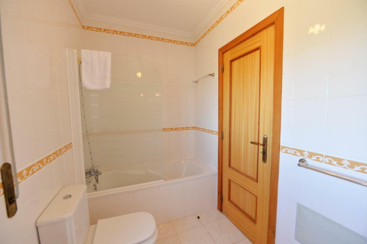 Townhouse Next To Falesia Beach Albufeira Exterior photo